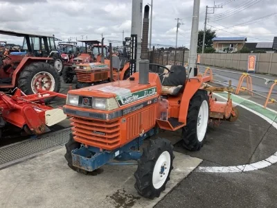 KUBOTA KUBOTA