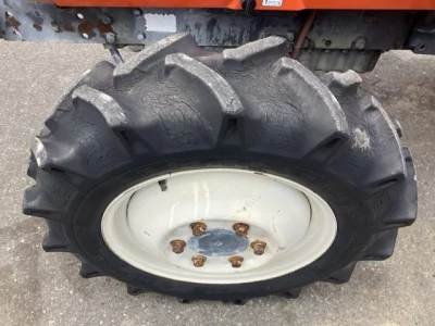 KUBOTA KUBOTA