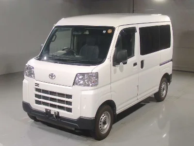 TOYOTA PIXIS VAN