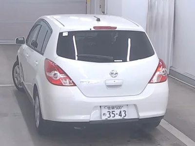 NISSAN TIIDA