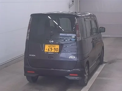 NISSAN ROOX