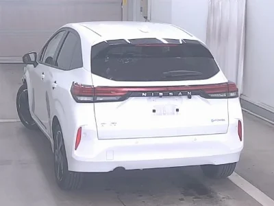 NISSAN AURA