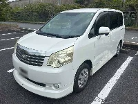 Цена авто Toyota Noah с аукционов Японии, номер кузова ZRR70G, пробег 131 000, оценка 8