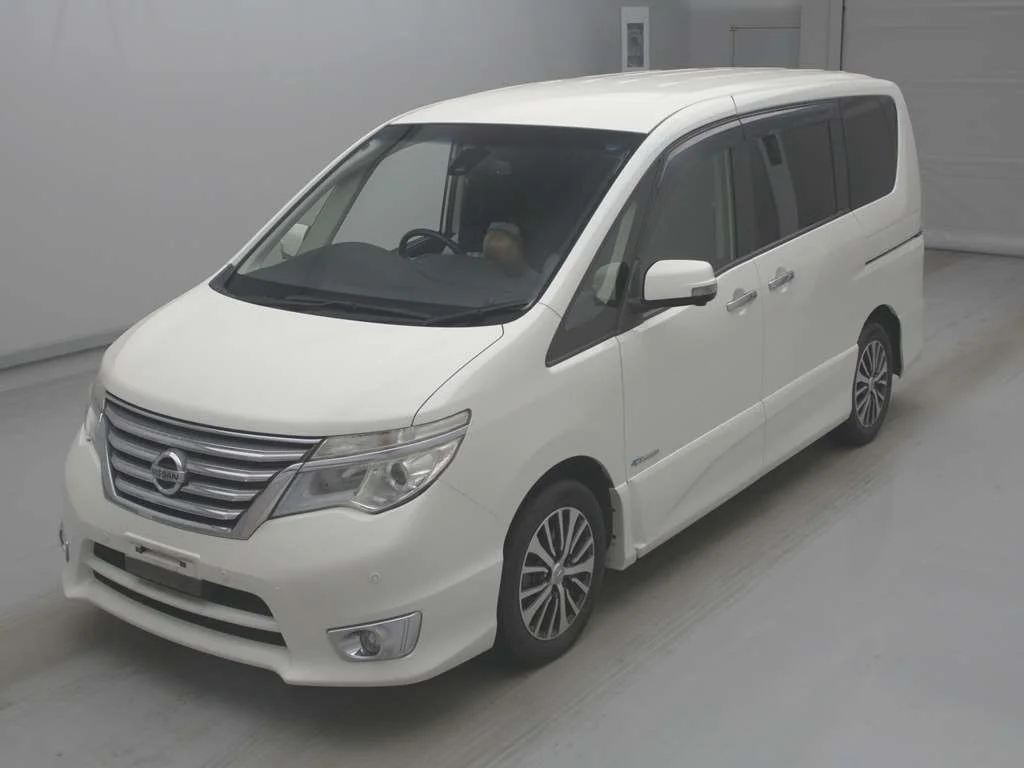 Nissan Serena 2015
