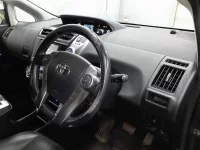 Цена авто Toyota Prius Alpha с аукционов Японии, номер кузова ZVW41W, пробег 264 000, оценка 2