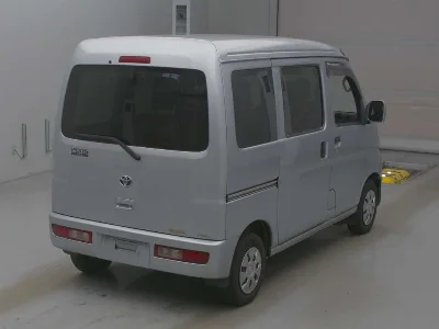 TOYOTA PIXIS VAN