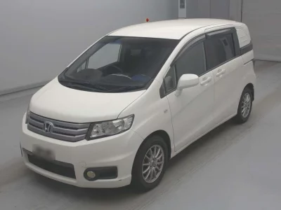 HONDA FREED SPIKE