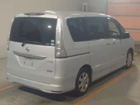 Цена авто Nissan Serena с аукционов Японии, номер кузова HFC26, пробег 198 000, оценка 2