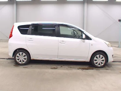 TOYOTA PASSO SETTE