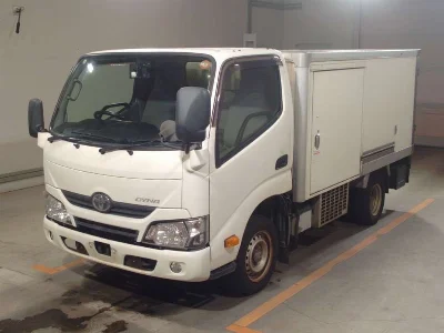 TOYOTA DYNA