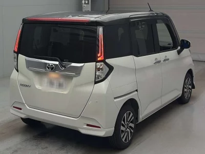 TOYOTA TANK