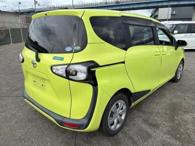 TOYOTA SIENTA