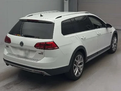 VOLKSWAGEN GOLF ALLTRACK