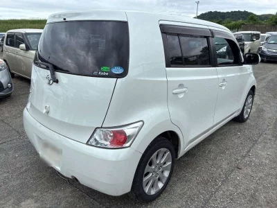TOYOTA BB