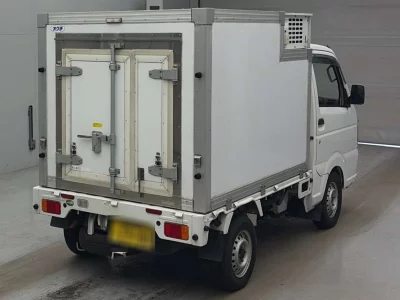 NISSAN CLIPPER TRUCK