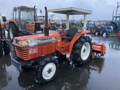 KUBOTA KUBOTA