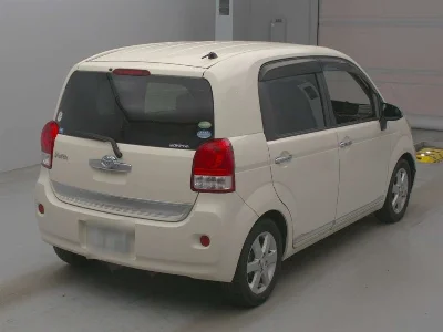 TOYOTA PORTE
