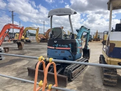 KUBOTA KUBOTA