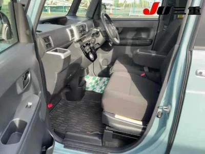 Toyota Pixis Mega