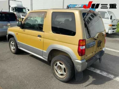 MITSUBISHI PAJERO MINI