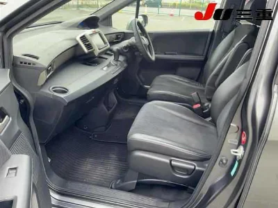 HONDA FREED SPIKE