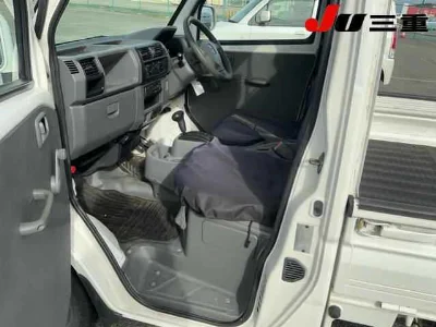 Nissan Clipper Truck