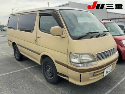 TOYOTA HIACE