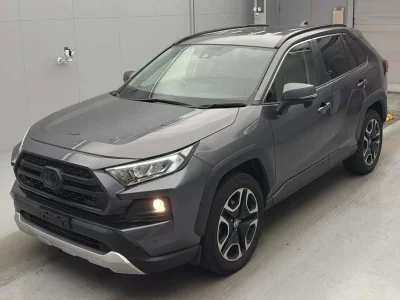 TOYOTA RAV4
