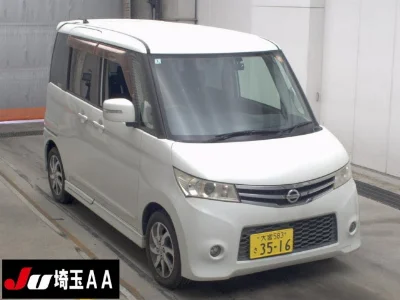 NISSAN ROOX