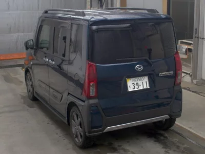 DAIHATSU TANTO FUN CROSS