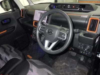 DAIHATSU TANTO FUN CROSS