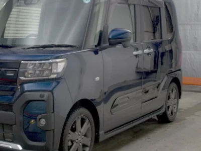 DAIHATSU TANTO FUN CROSS