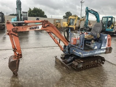 KUBOTA KUBOTA