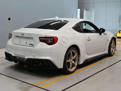 TOYOTA 86
