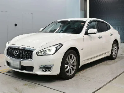 NISSAN FUGA