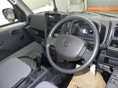NISSAN CLIPPER TRUCK