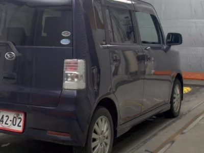 DAIHATSU MOVE CONTE