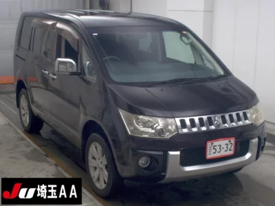 MITSUBISHI DELICA D5