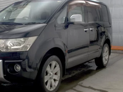 MITSUBISHI DELICA D5