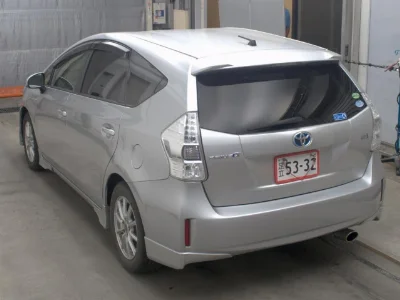 TOYOTA PRIUS ALPHA