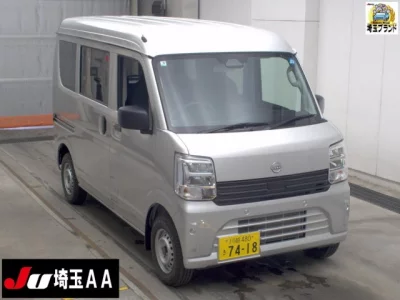 NISSAN CLIPPER VAN