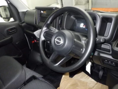 NISSAN CLIPPER VAN