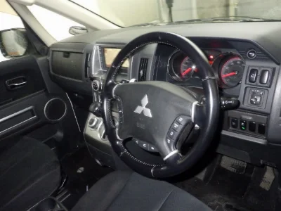 MITSUBISHI DELICA D5