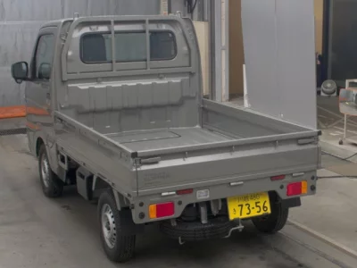 NISSAN CLIPPER TRUCK