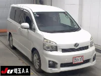 Цена авто Toyota Voxy с аукционов Японии, номер кузова ZRR70W, пробег 100 000, оценка 2