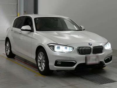 BMW 1 SERIES