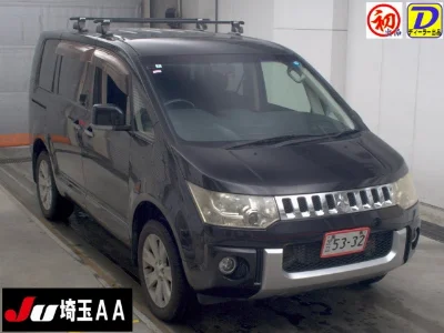 MITSUBISHI DELICA D5