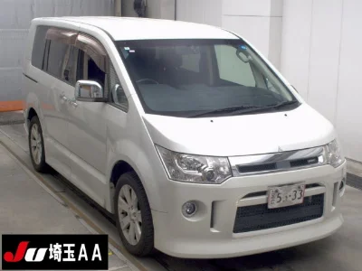 MITSUBISHI DELICA D5
