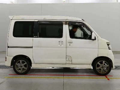 DAIHATSU ATRAI WAGON