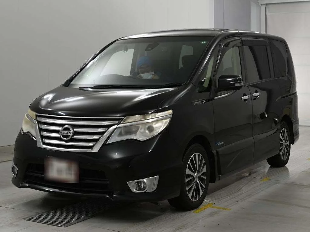 Nissan Serena 2015